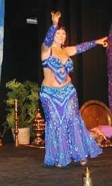 Muffet from New Mexico dancing in show